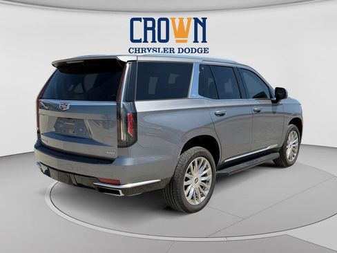 Used 2021 Cadillac Escalade Premium Luxury w/ Driver Assist Tech Package AWD/4WD image 3