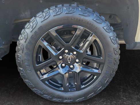 Used 2023 Chevrolet Silverado 1500 LT Trail Boss w/ Protection Package image 25