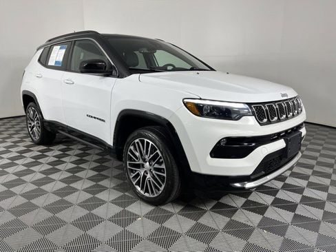 Used 2023 Jeep Compass Limited w/ Elite Group AWD/4WD image 1