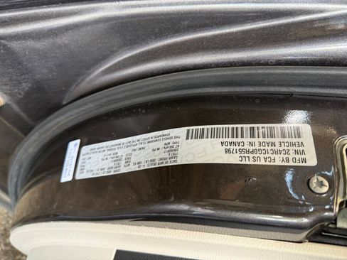Used 2023 Chrysler Voyager LX FWD image 25