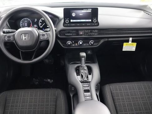 Certified 2025 Honda HR-V LX image 2