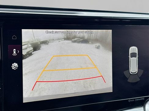 Certified 2022 Kia Sorento S w/ Panoramic Sunroof Package image 30