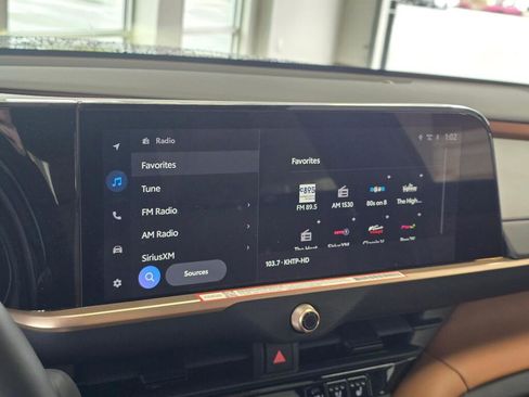 New 2025 Toyota Crown Signia Limited image 30