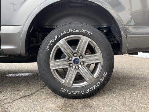 Used 2019 Ford F150 Lariat image 24