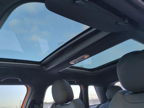 Used 2017 MINI Cooper S image 18