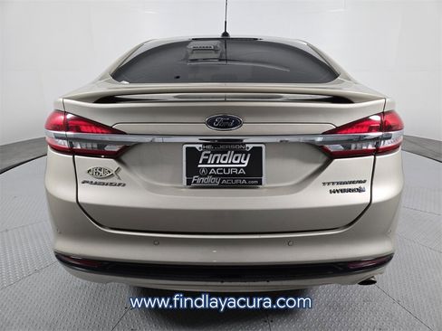 Used 2018 Ford Fusion Titanium image 5