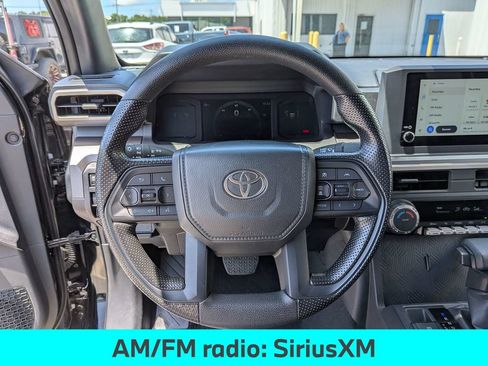 Used 2025 Toyota Tacoma SR5 AWD/4WD image 15