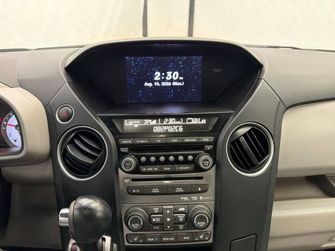 Used 2013 Honda Pilot Touring image 30