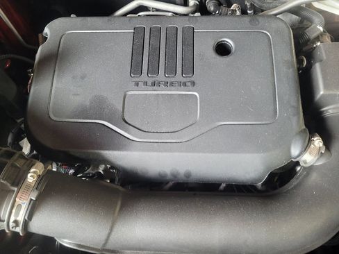 Used 2023 Chevrolet Blazer LT FWD image 30