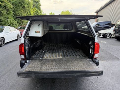Used 2020 Toyota Tacoma SR RWD image 6