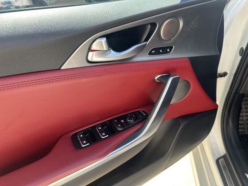 Used 2021 Kia Stinger GT1 AWD/4WD image 16