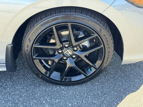 Certified 2025 Honda Civic Sport image 13