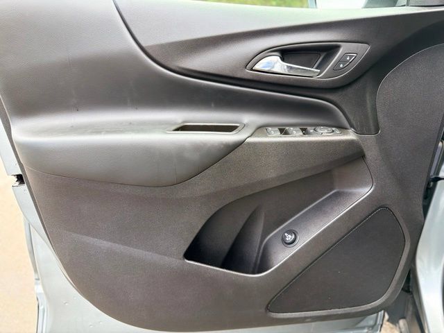 Used 2024 Chevrolet Equinox LT w/ LPO, Floor Liner Package FWD image 19