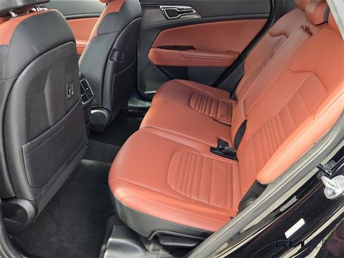 Certified 2023 Kia Sportage SX image 8