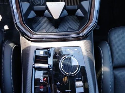 New 2025 BMW X3 xDrive30i w/ Convenience Package image 21