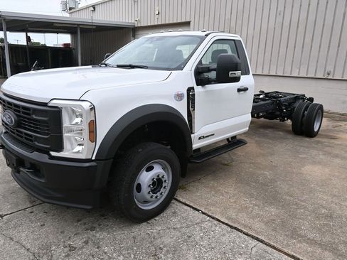 New 2026 Ford F550 4x4 Regular Cab Super Duty image 7