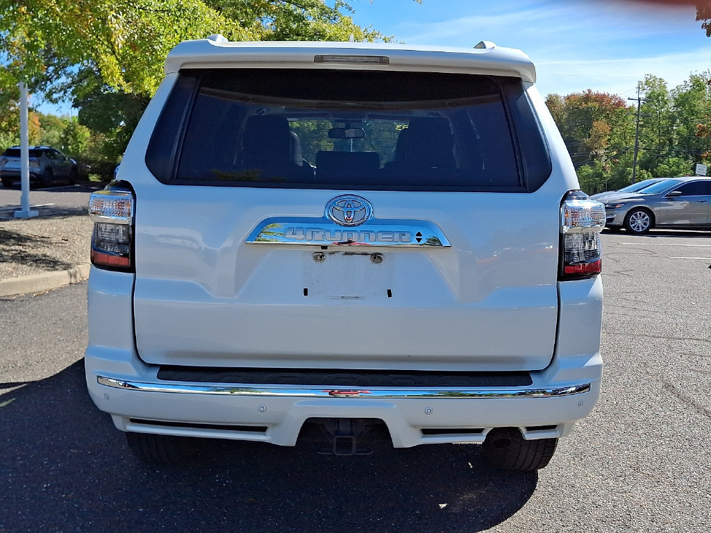 Used 2014 Toyota 4Runner Limited AWD/4WD image 8