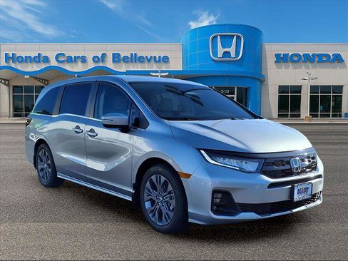 New 2026 Honda Odyssey Touring image 11