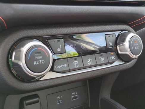 Used 2023 Nissan Versa SR w/ Trunk Package FWD image 29
