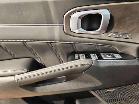 New 2026 Kia Sorento SX Prestige image 17