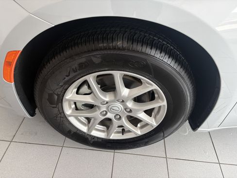 Used 2026 Chrysler Pacifica Select FWD image 10