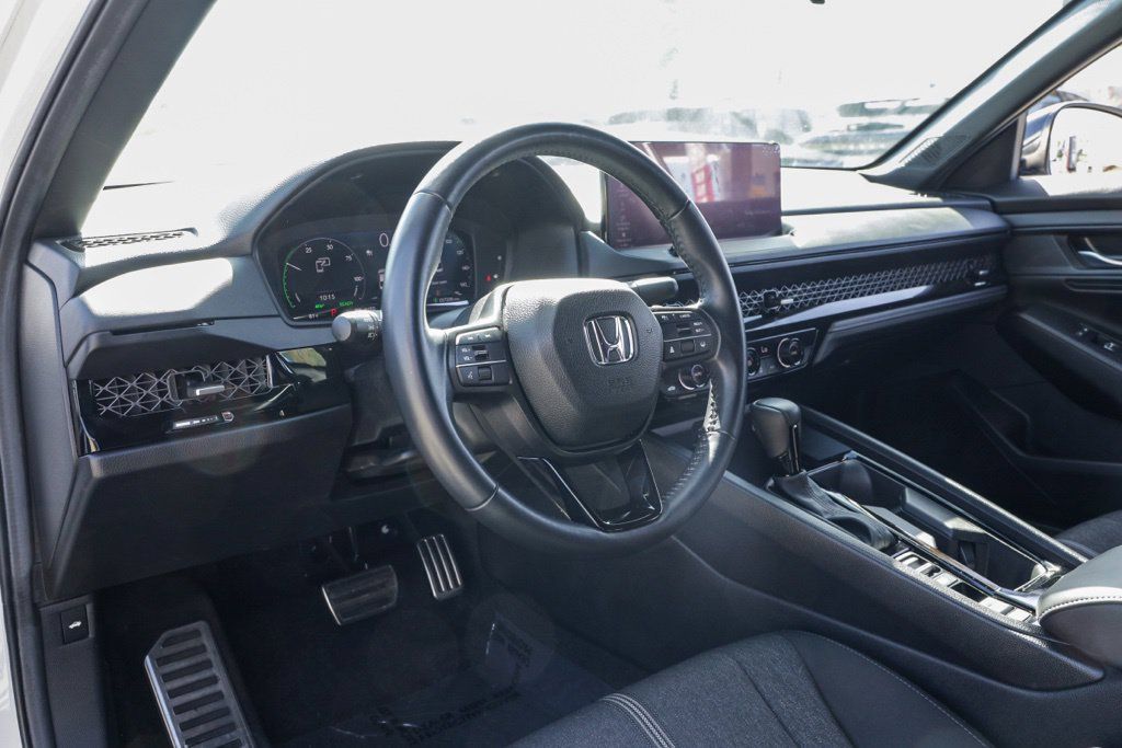 Used 2024 Honda Accord Sport image 16