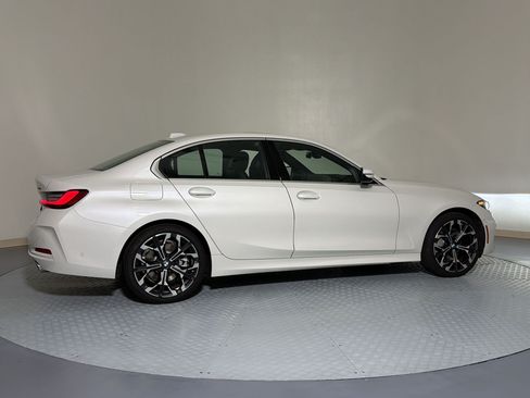 Used 2026 BMW 330i Sedan RWD image 7