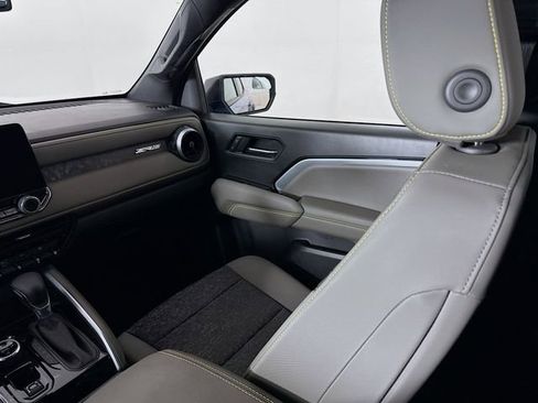 Used 2024 Chevrolet Colorado ZR2 image 26