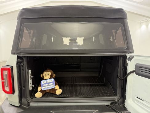 Used 2024 Ford Bronco Outer Banks image 9