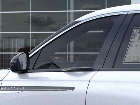 New 2026 Lincoln Nautilus Premier AWD/4WD image 20