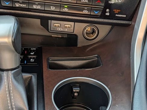 Used 2022 Lexus RX 350 FWD w/ Premium Package image 16