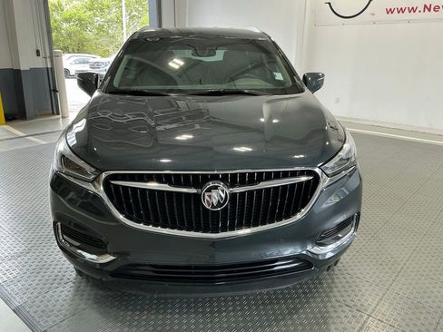 Used 2020 Buick Enclave Essence w/ LPO, Cargo Package FWD image 18