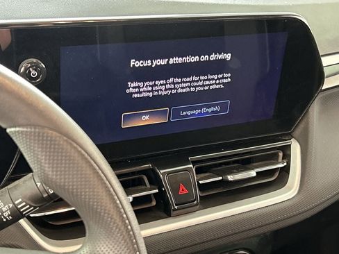 Used 2025 Chevrolet TrailBlazer LT image 16