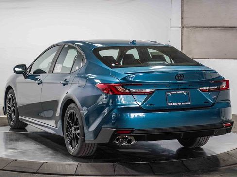 New 2025 Toyota Camry SE image 6