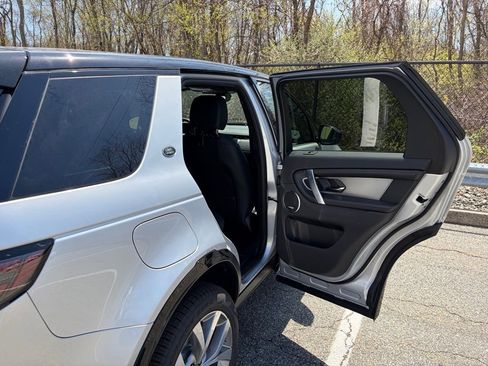 New 2026 Land Rover Discovery Sport Landmark AWD/4WD image 16