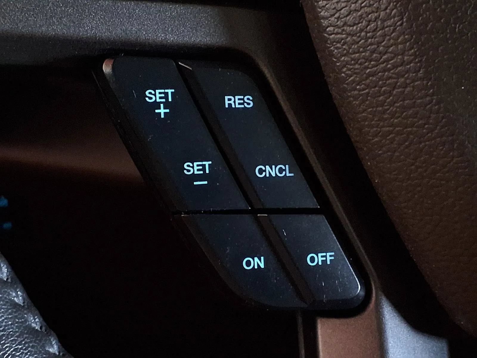 Used 2019 Ford Expedition Max XLT w/ Equipment Group 202A AWD/4WD image 33