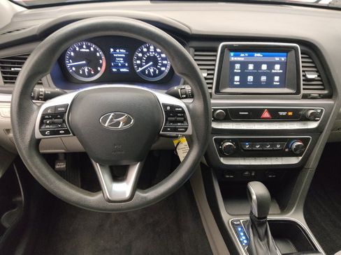 Used 2018 Hyundai Sonata SE FWD image 22
