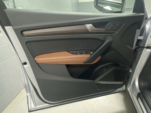 Used 2025 Audi Q5 2.0T Premium Plus image 7