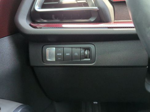 Used 2024 Chevrolet Traverse RS AWD/4WD image 27