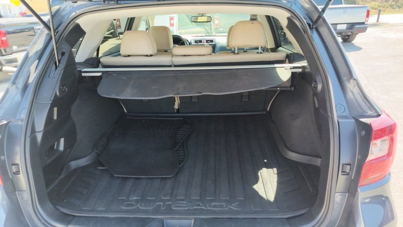 Used 2016 Subaru Outback 2.5i Limited w/ Popular Package #4 AWD/4WD image 11
