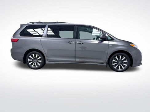 Used 2019 Toyota Sienna XLE Premium image 13