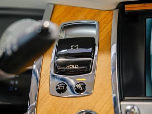 Used 2017 Rolls-Royce Wraith RWD image 41