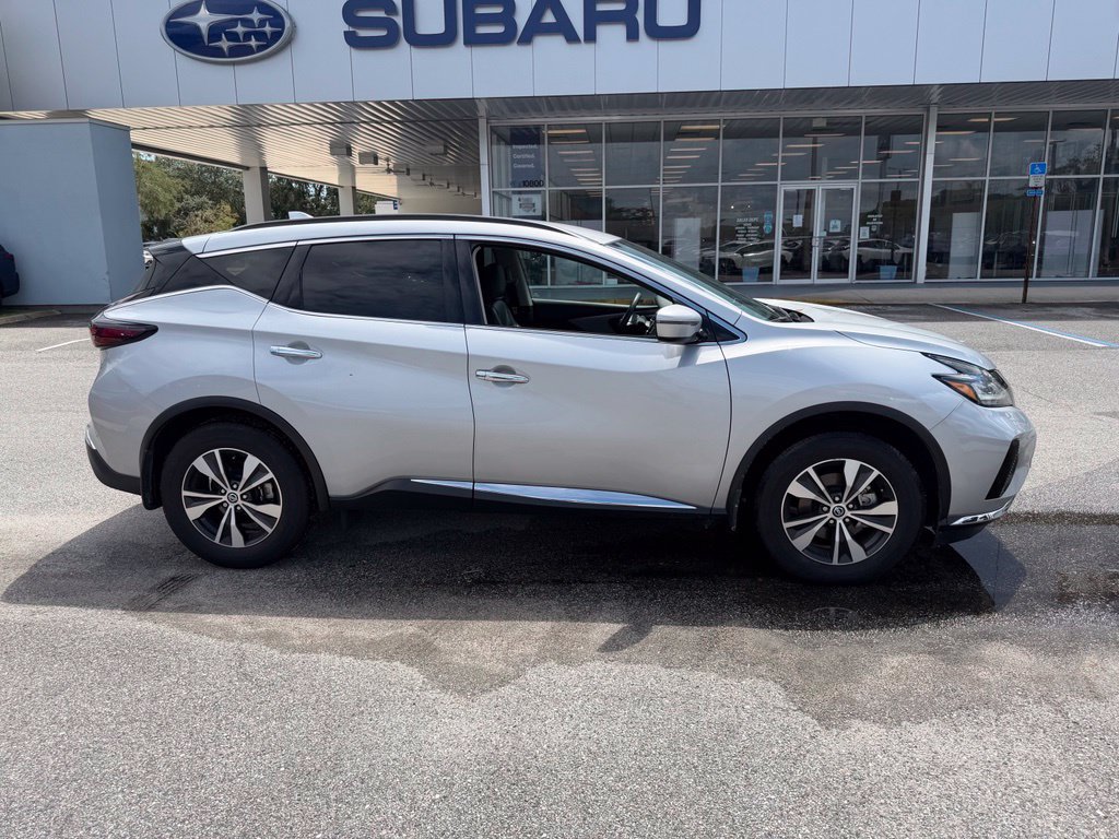 Used 2020 Nissan Murano SV FWD image 2