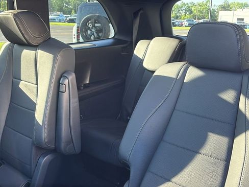 Used 2025 Mercedes-Benz GLS 450 4MATIC image 27