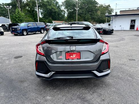Used 2018 Honda Civic EX image 4