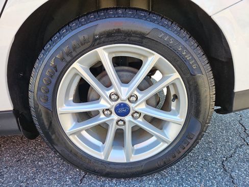 Used 2016 Ford Focus SE image 24