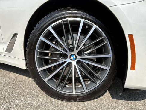 Used 2023 BMW 540i xDrive w/ Premium Package AWD/4WD image 19