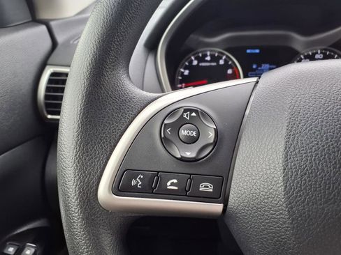 Used 2020 Mitsubishi Eclipse Cross LE image 12