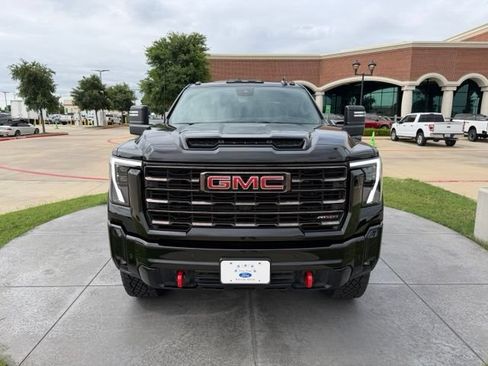 Used 2026 GMC Sierra 2500 AT4X AWD/4WD image 2