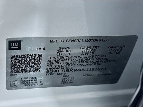 Used 2019 Buick Enclave Essence image 12